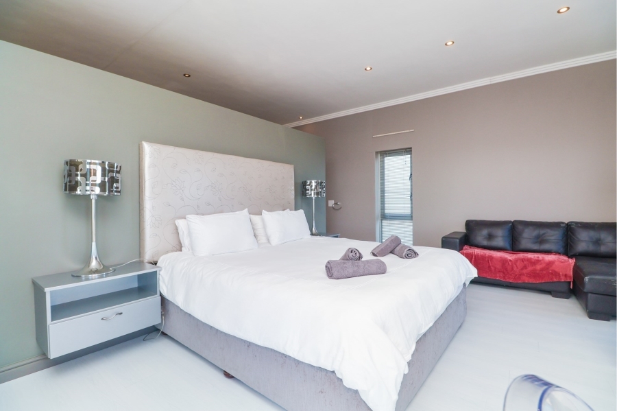5 Bedroom Property for Sale in Pinnacle Point Golf Estate Western Cape
